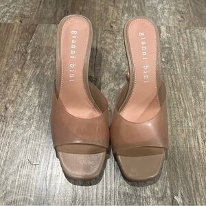 FINAL PRICE Gianni Bini Women's Tan Heels